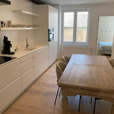 アパート Francis50 2